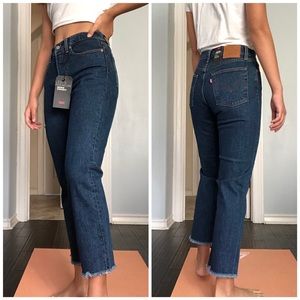 NWT Levi’s wedgie straight jean 27x26
